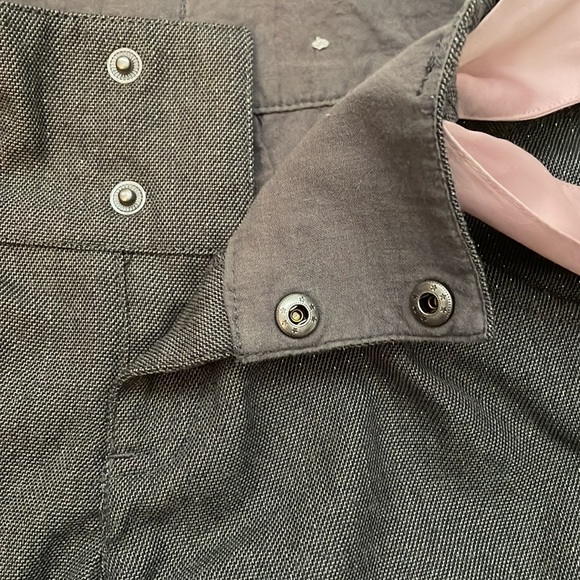 H&M Girls Pinstriped Gray Dress Shorts in Size 6-7Y - Picture 6 of 8